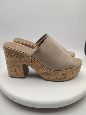 Universal Thread Faux Suede Cork Platform Mule In Taupe Size Woman's 10